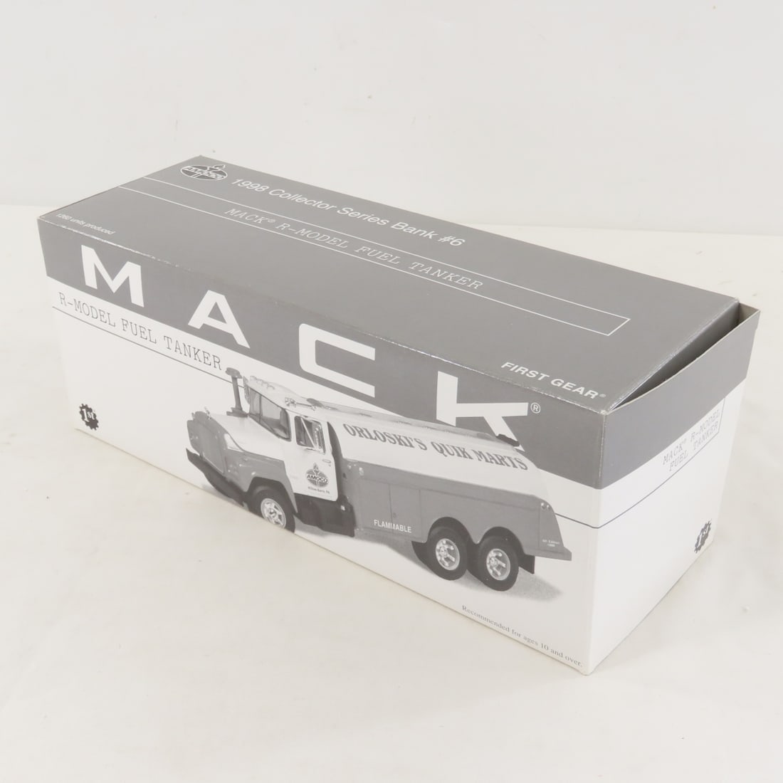 1st Gear 1:34 Amoco Mack R-Model Fuel Tanker - 15