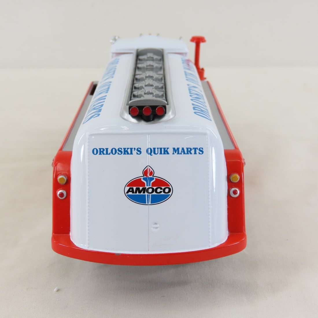 1st Gear 1:34 Amoco Mack R-Model Fuel Tanker - 4