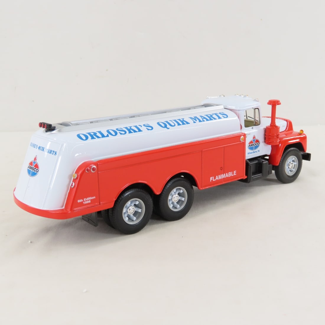 1st Gear 1:34 Amoco Mack R-Model Fuel Tanker - 5