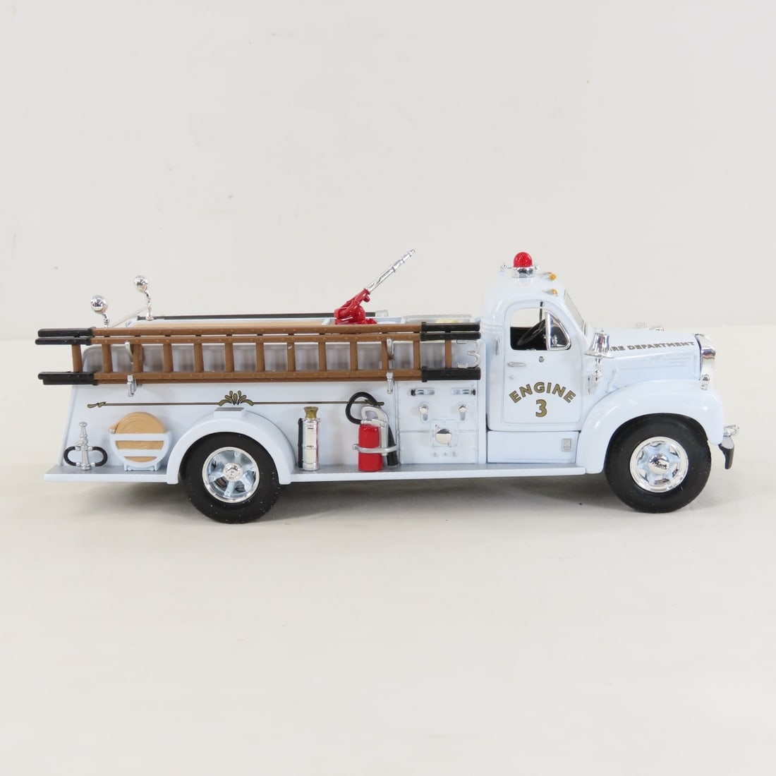 1st Gear Engine 3 1960 Mack B-Model Pumper Truck - 6