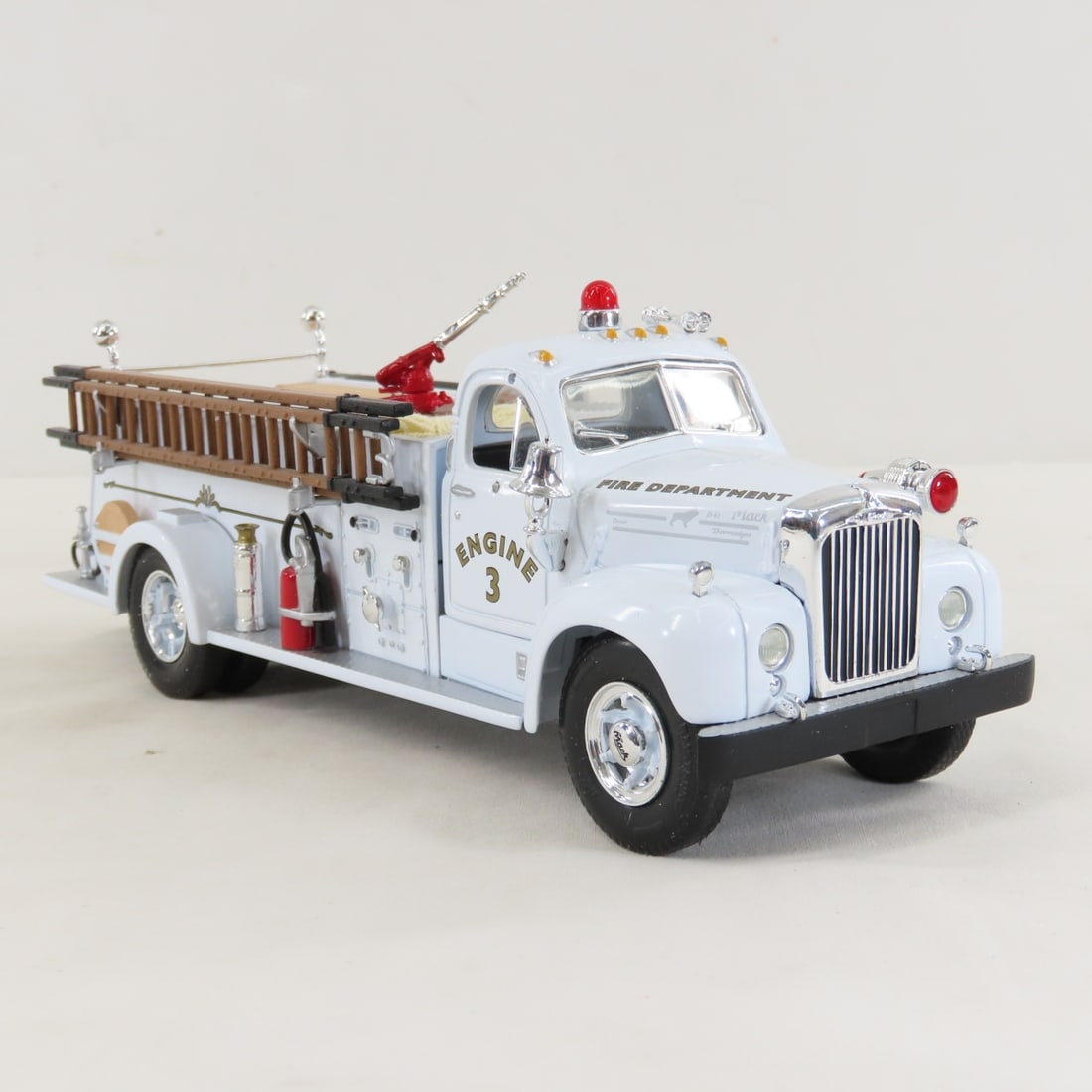 1st Gear Engine 3 1960 Mack B-Model Pumper Truck - 7