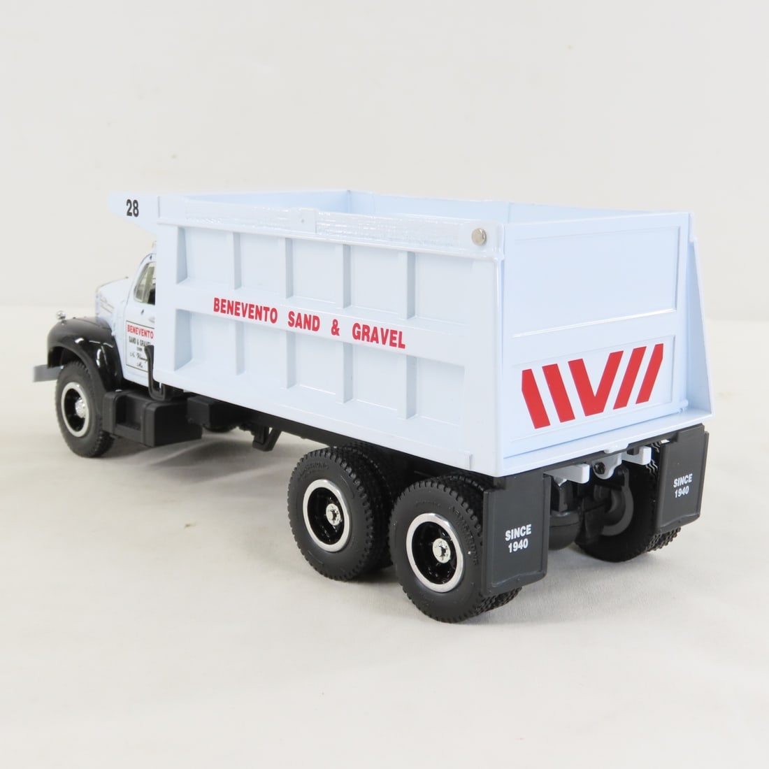 1st Gear Benevento 1960 Mack Model B61 Dump Truck - 3
