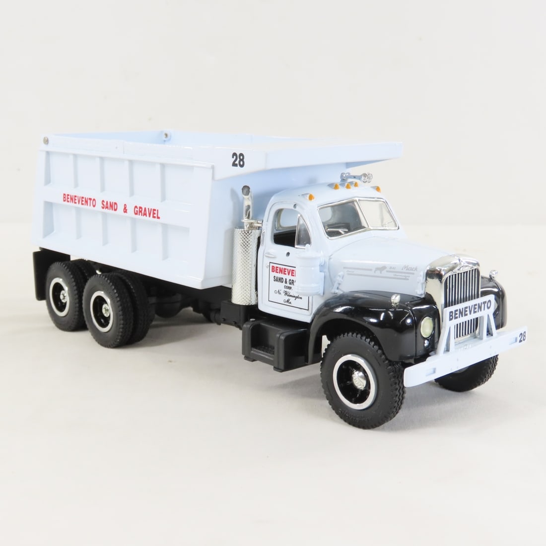 1st Gear Benevento 1960 Mack Model B61 Dump Truck - 7