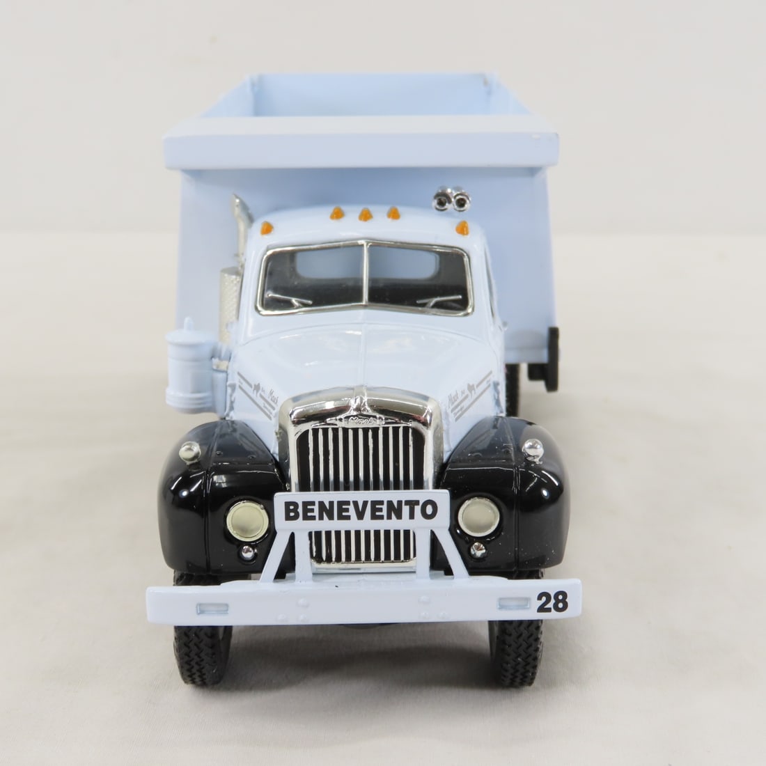 1st Gear Benevento 1960 Mack Model B61 Dump Truck - 9