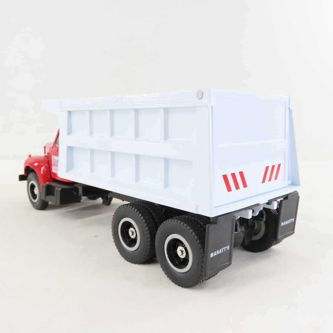 1st Gear Manatt's 1960 Mack Model B61 Dump Truck - 3
