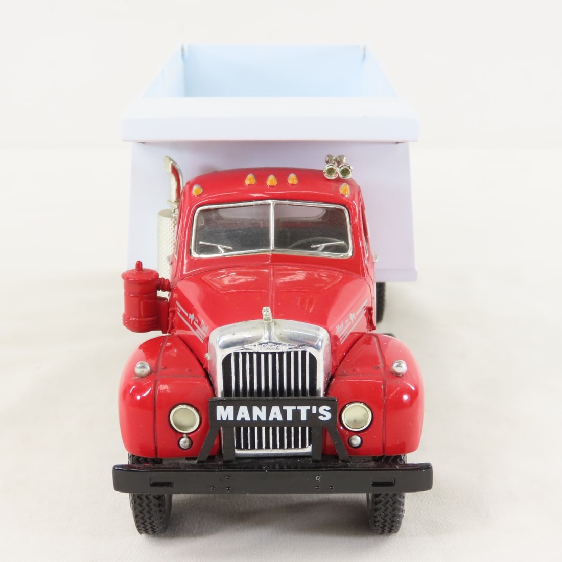 1st Gear Manatt's 1960 Mack Model B61 Dump Truck - 8