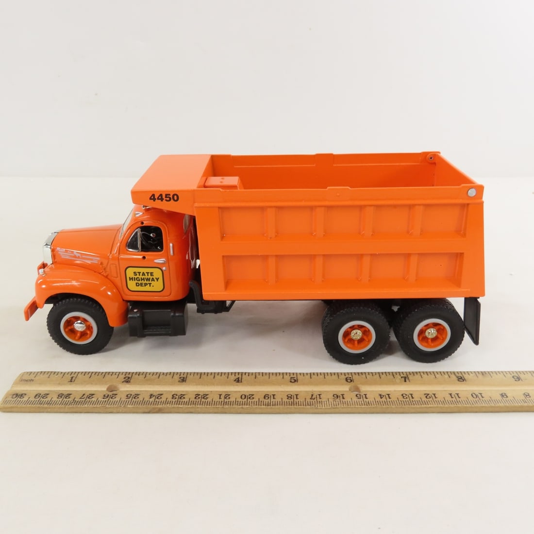 1st Gear State Hwy Mack 1960 Model B61 Dump Truck - 2