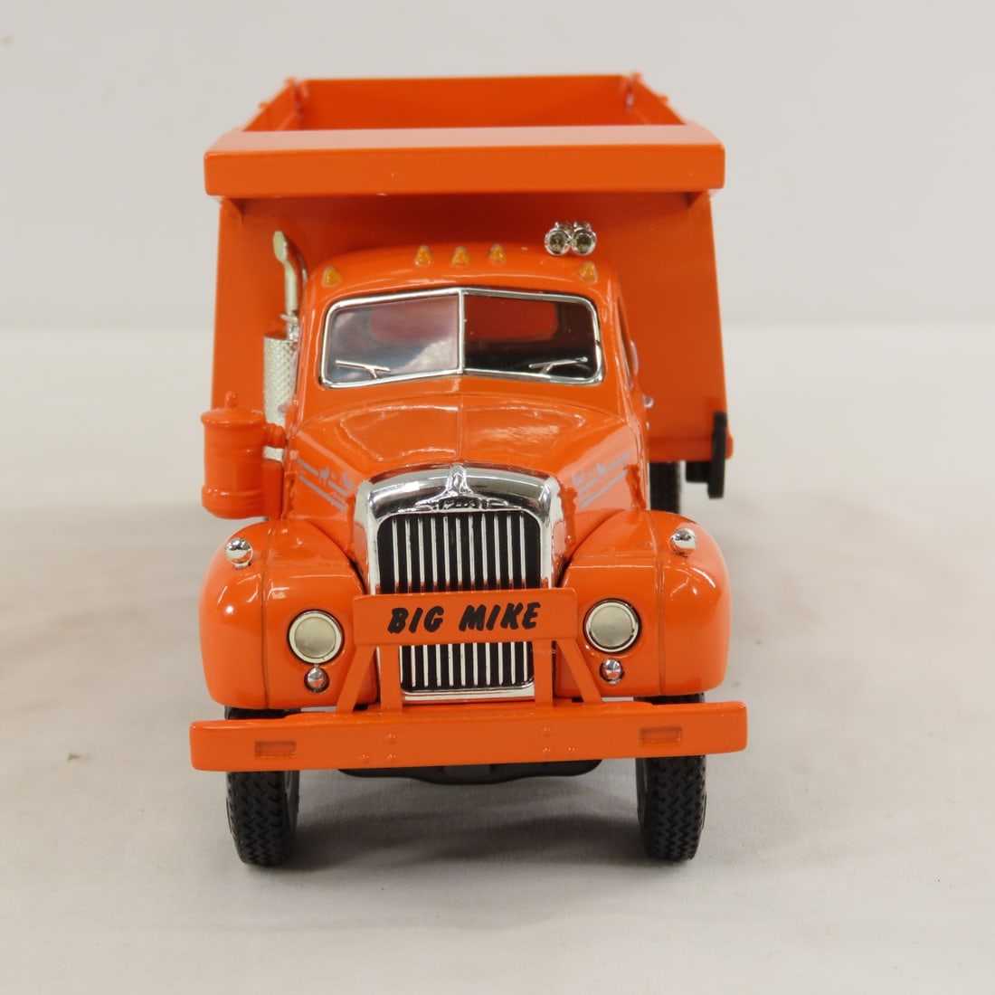 1st Gear State Hwy Mack 1960 Model B61 Dump Truck - 8