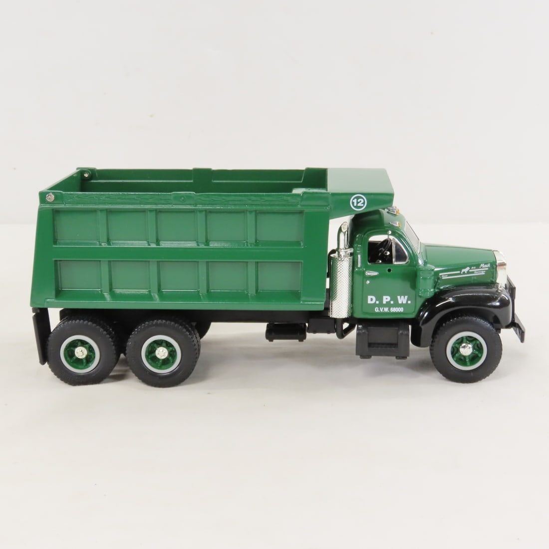 1st Gear D.P.W. 1960 Mack Model B61 Dump Truck - 6