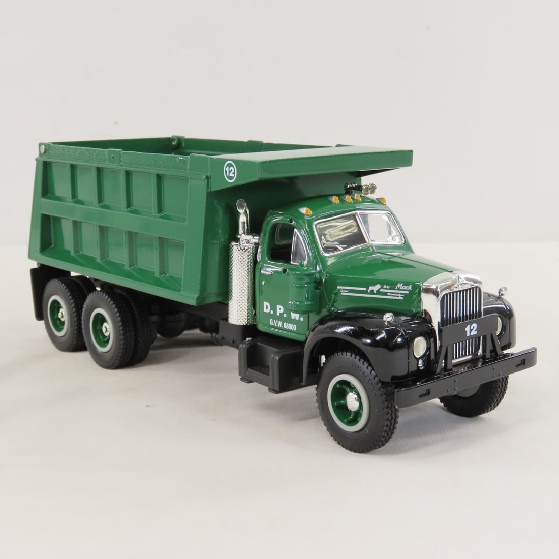 1st Gear D.P.W. 1960 Mack Model B61 Dump Truck - 7