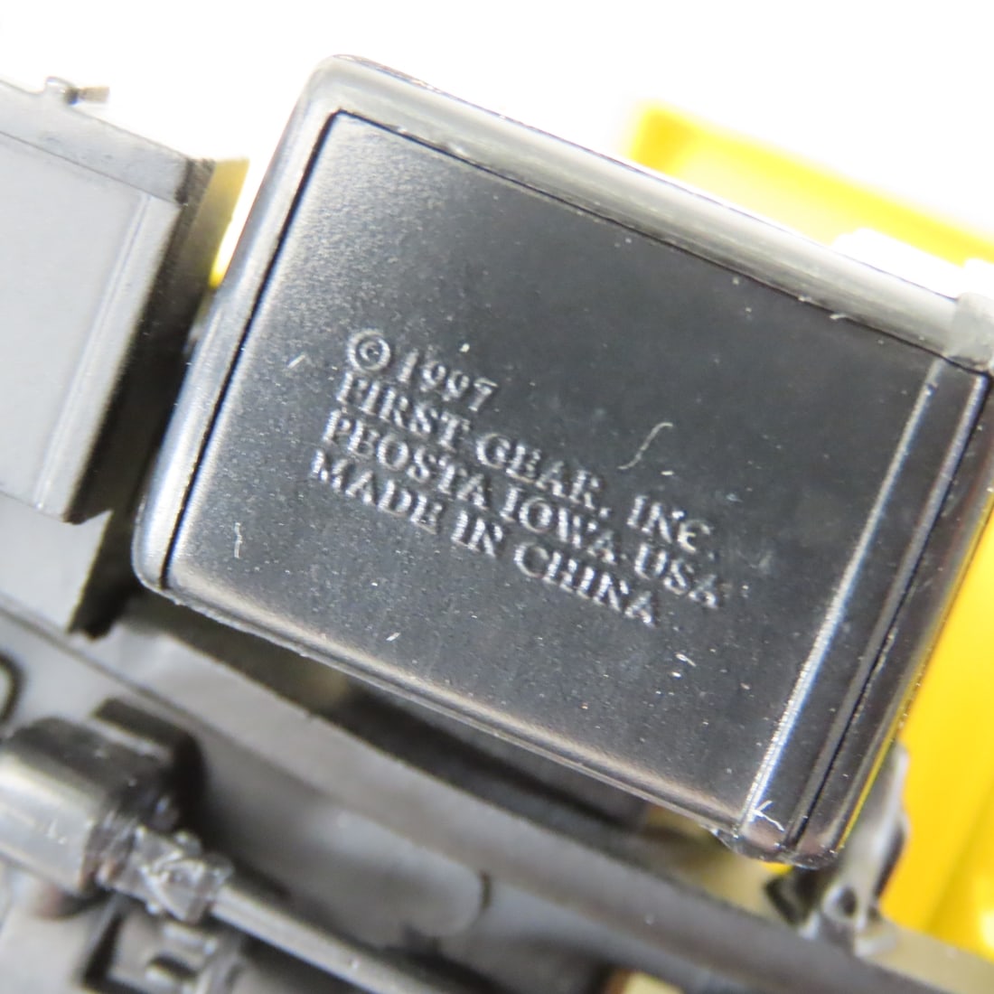 1st Gear 1:34 Tiger Paw Mack R-Model Dump Truck - 12