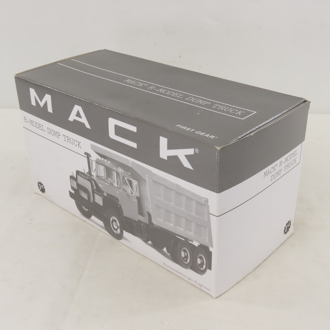 1st Gear 1:34 Tiger Paw Mack R-Model Dump Truck - 16