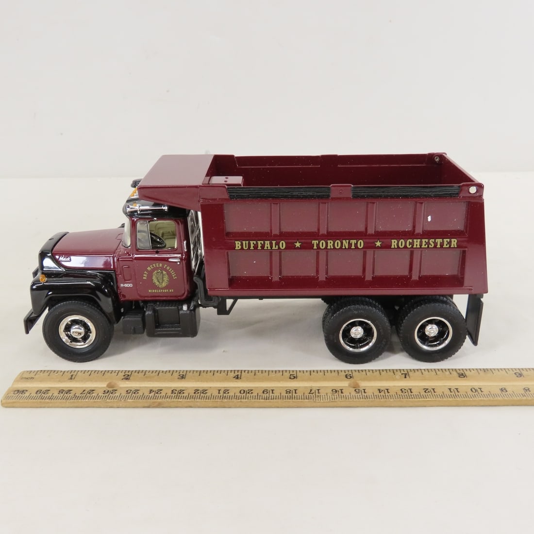 1st Gear 1:34 Ray Meyer Mack R-Model Dump Truck - 2
