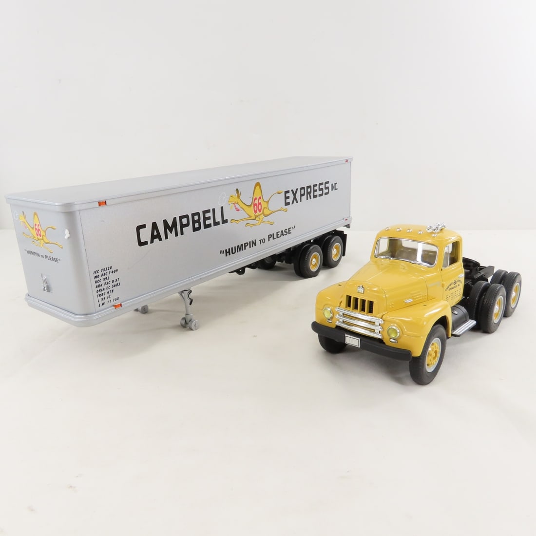 1st Gear Campbell 1959 INTL RF200 Tractor Trailer - 11