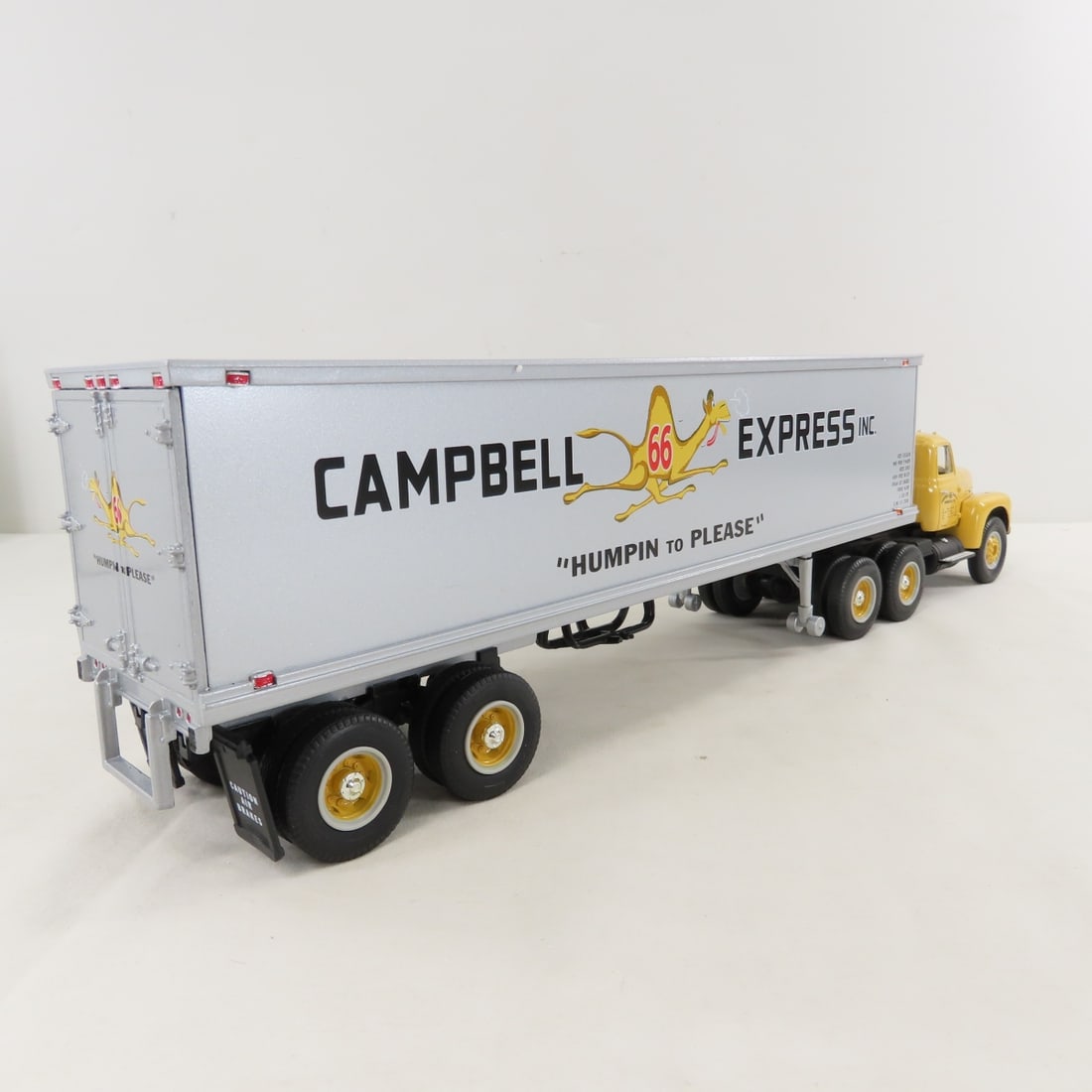 1st Gear Campbell 1959 INTL RF200 Tractor Trailer - 5