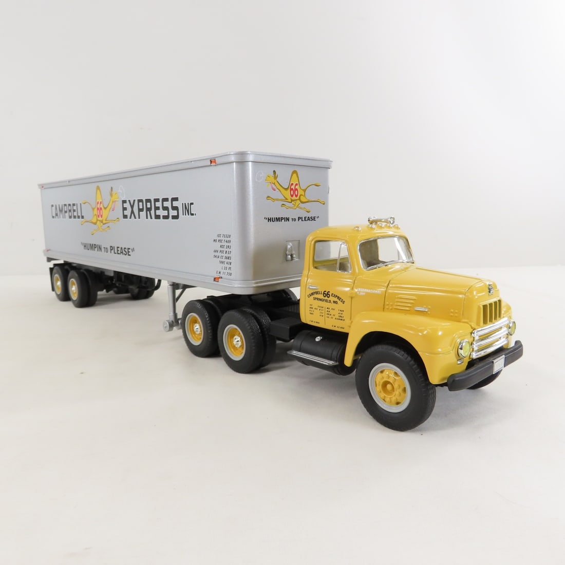 1st Gear Campbell 1959 INTL RF200 Tractor Trailer - 7