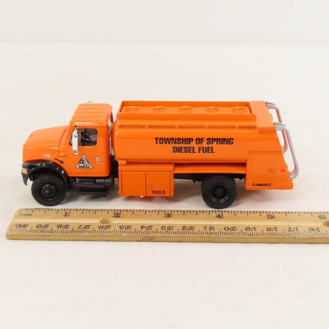 1st Gear 1:54 Spring Township INTL 4900 Tanker - 2