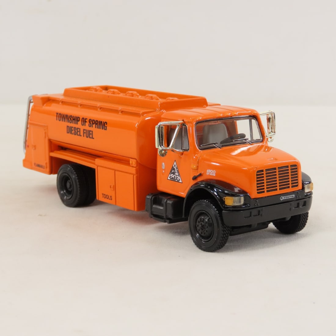 1st Gear 1:54 Spring Township INTL 4900 Tanker - 7