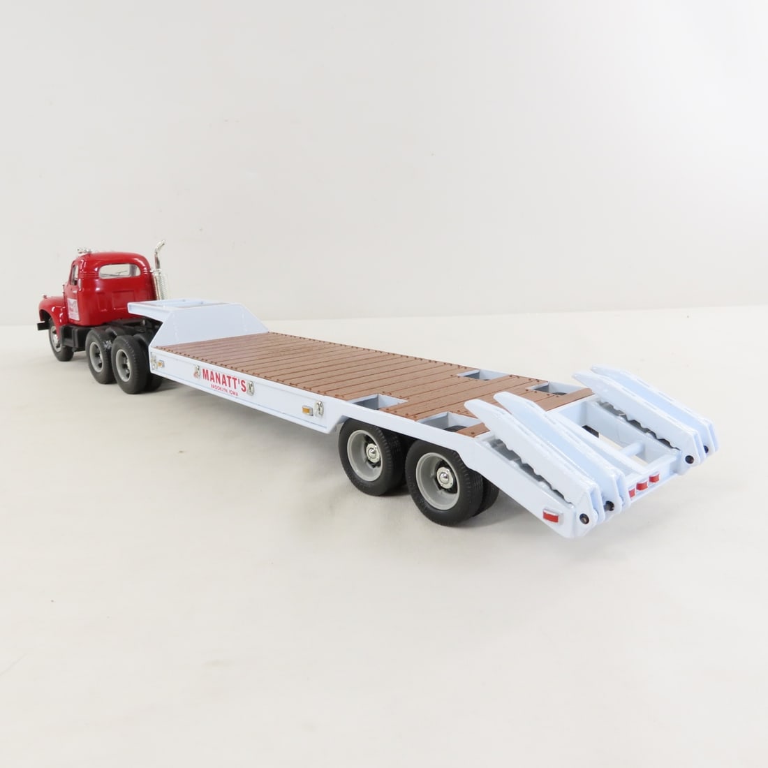 1st Gear 1:34 Manatt's 1960 Mack B61 Cab &Trailer - 3