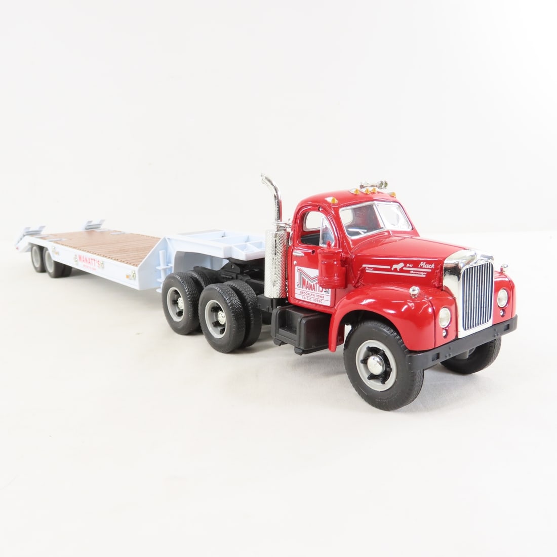 1st Gear 1:34 Manatt's 1960 Mack B61 Cab &Trailer - 7