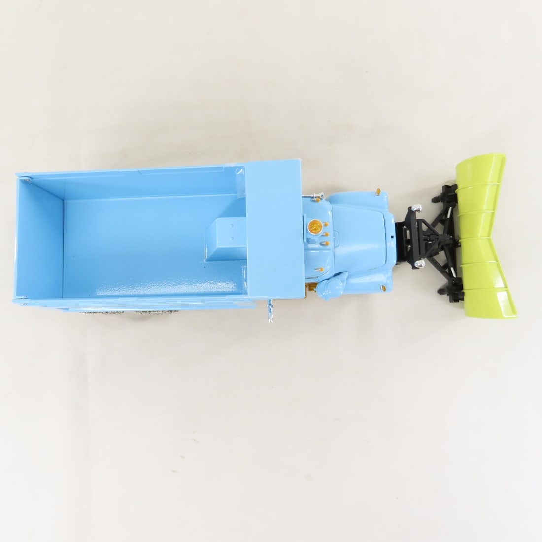 1st Gear 1:34 Chicago Mack R-Model Dump Truck/Plow - 10