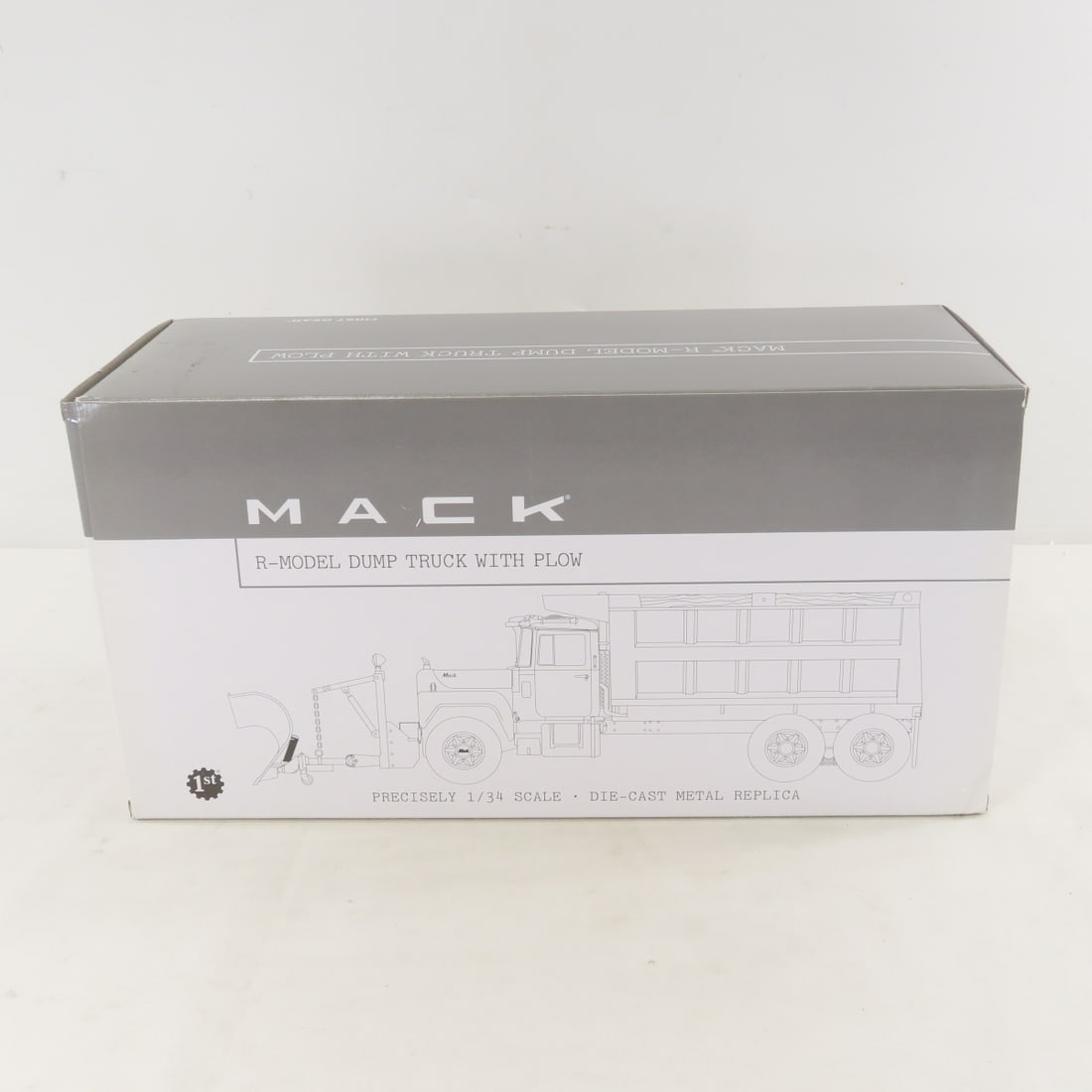 1st Gear 1:34 Chicago Mack R-Model Dump Truck/Plow - 18