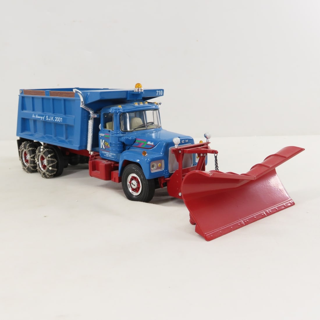 1st Gear 1:34 K-Line Mack R-Model Dump Truck/Plow - 7