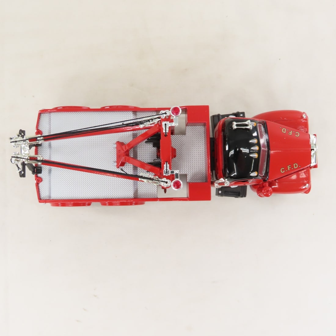 1st Gear 1:34 Chicago Fire Mack B61 Tow Truck - 9