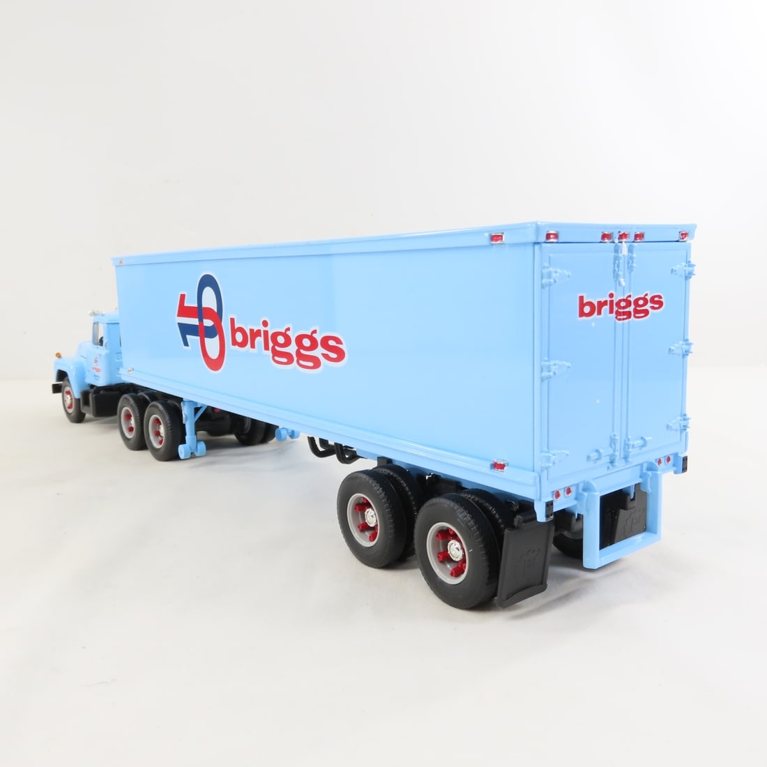 1st Gear 1:34 Briggs Mack R-Model w/35' Trailer - 3