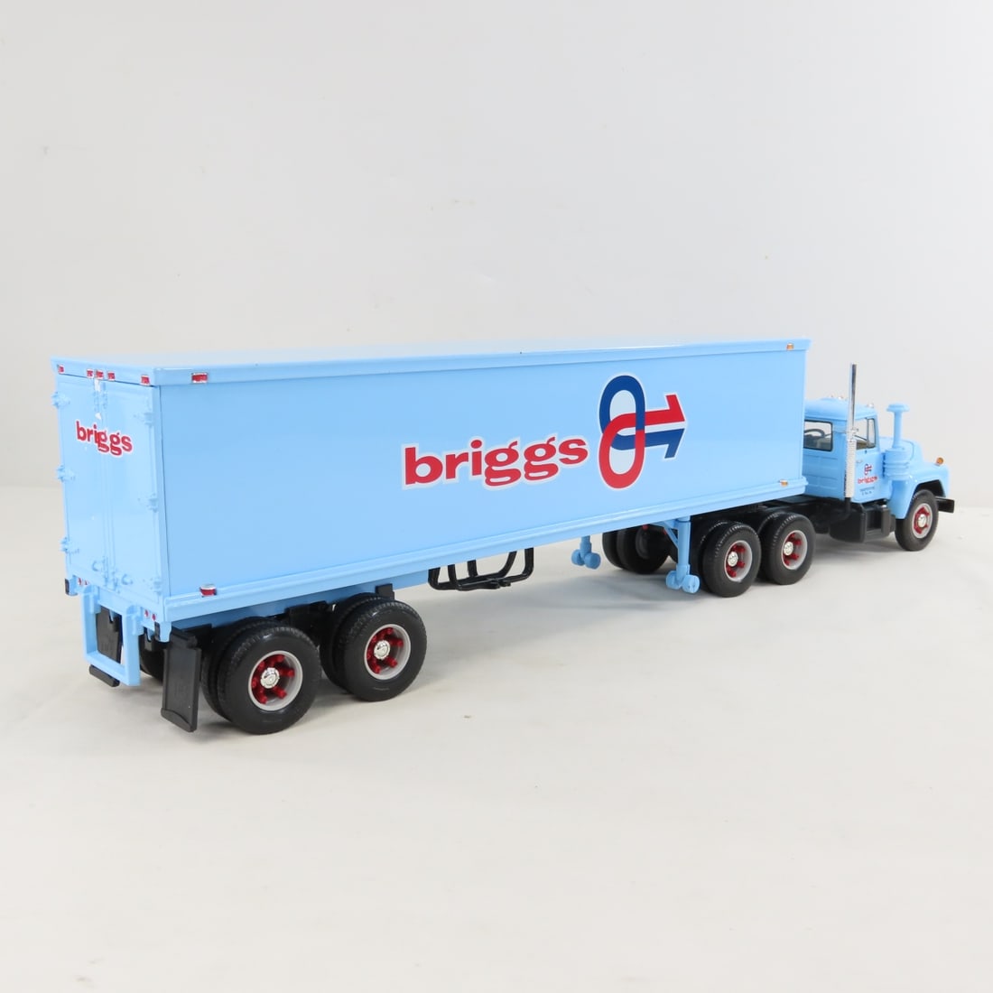 1st Gear 1:34 Briggs Mack R-Model w/35' Trailer - 5