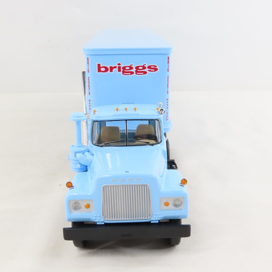 1st Gear 1:34 Briggs Mack R-Model w/35' Trailer - 8