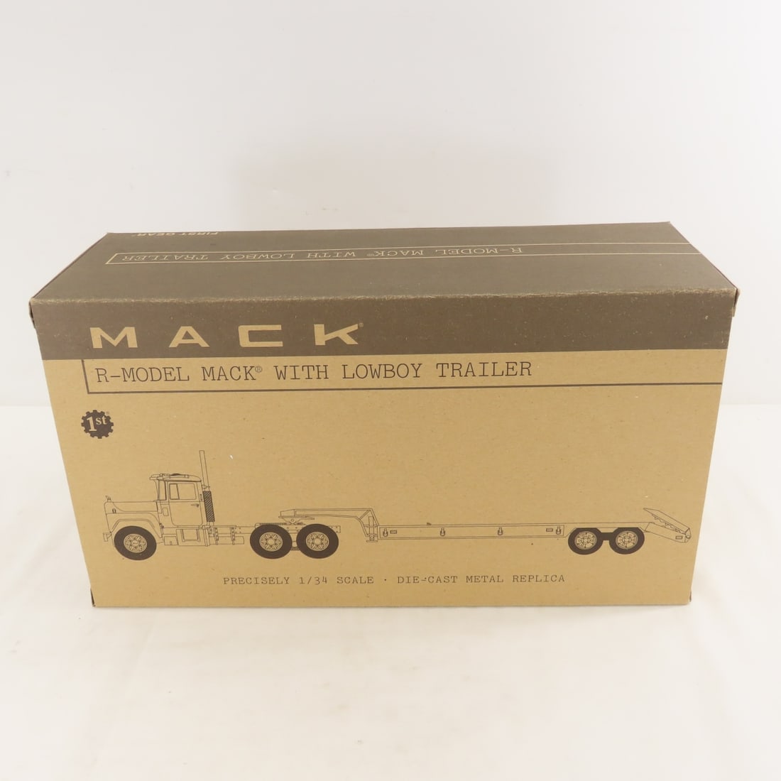 1st Gear 1:34 Capello Mack R-Model Lowboy Trailer - 14