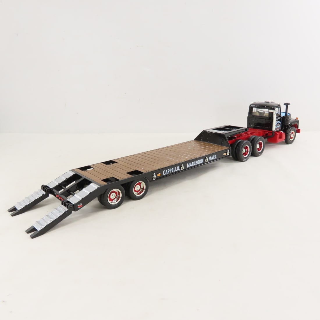1st Gear 1:34 Capello Mack R-Model Lowboy Trailer - 5