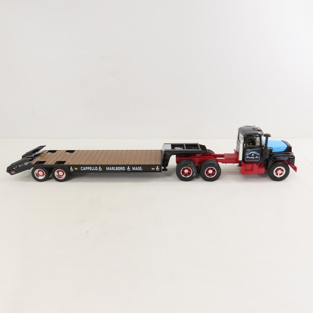 1st Gear 1:34 Capello Mack R-Model Lowboy Trailer - 6