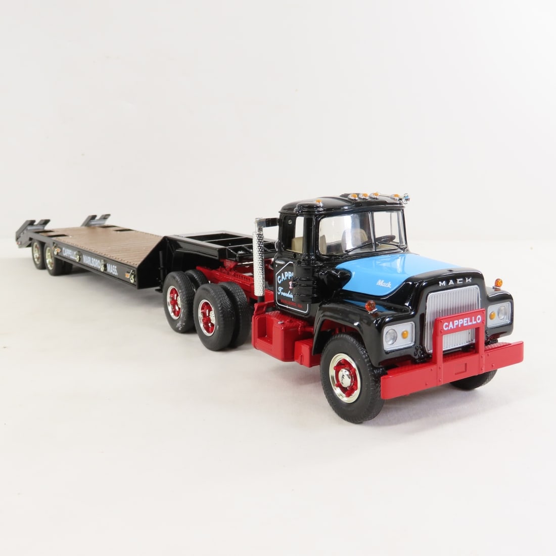 1st Gear 1:34 Capello Mack R-Model Lowboy Trailer - 7