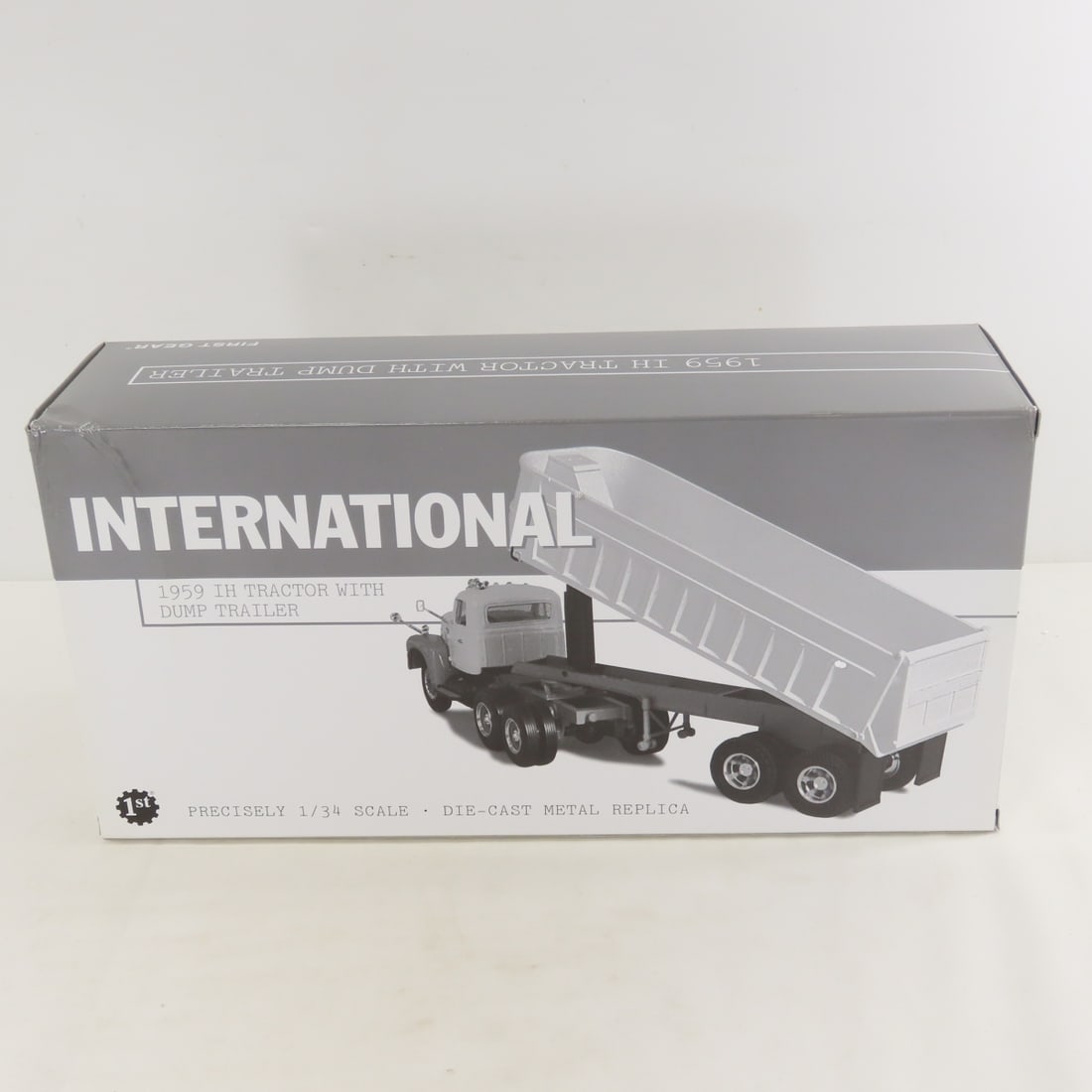1st Gear 1:34 Sand/Gravel INTL Cab w/Dump Trailer - 16