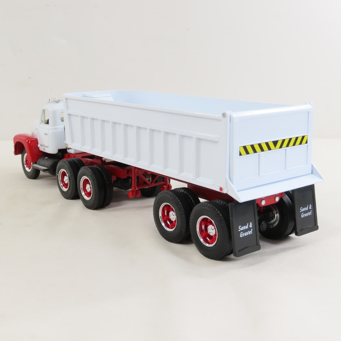1st Gear 1:34 Sand/Gravel INTL Cab w/Dump Trailer - 3