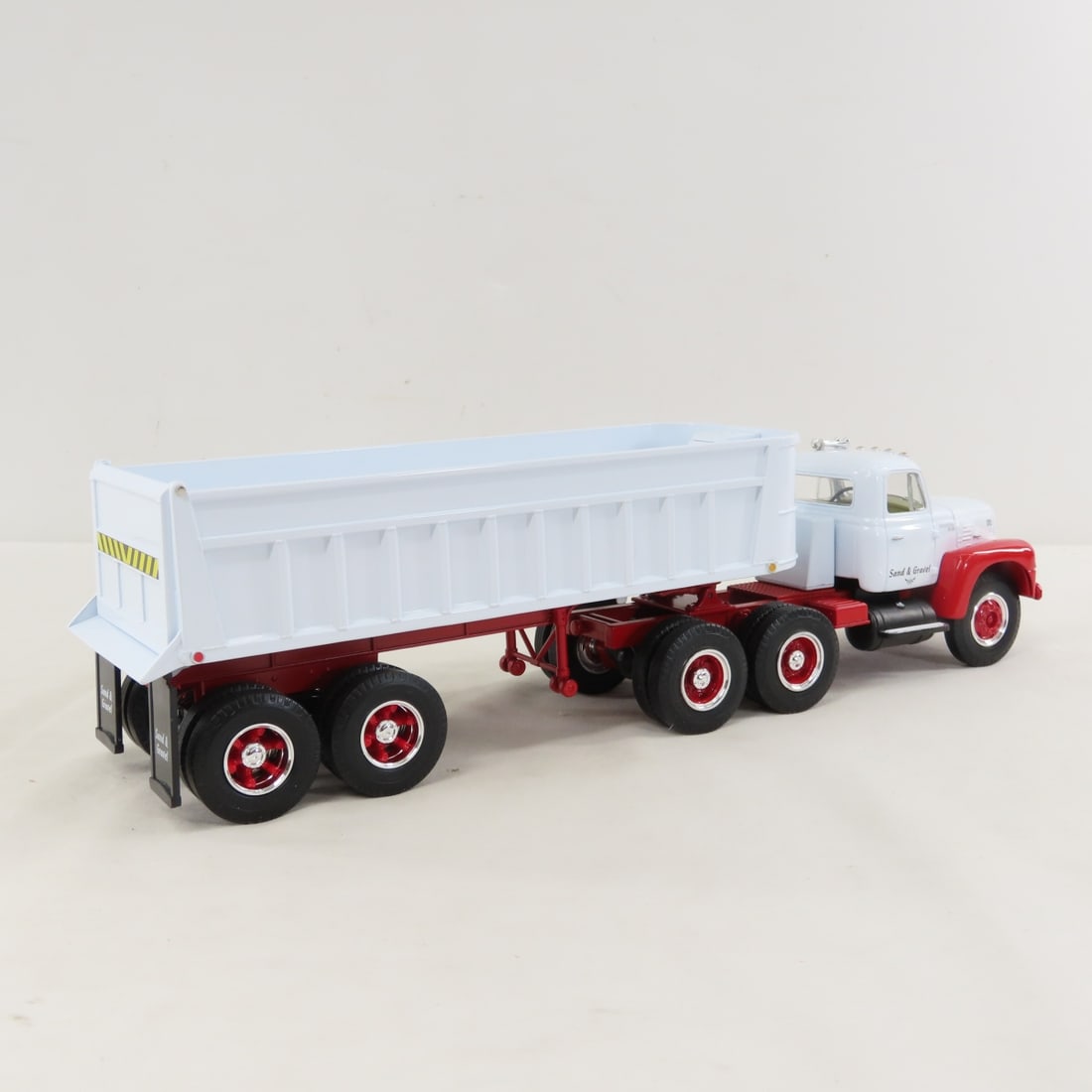 1st Gear 1:34 Sand/Gravel INTL Cab w/Dump Trailer - 5