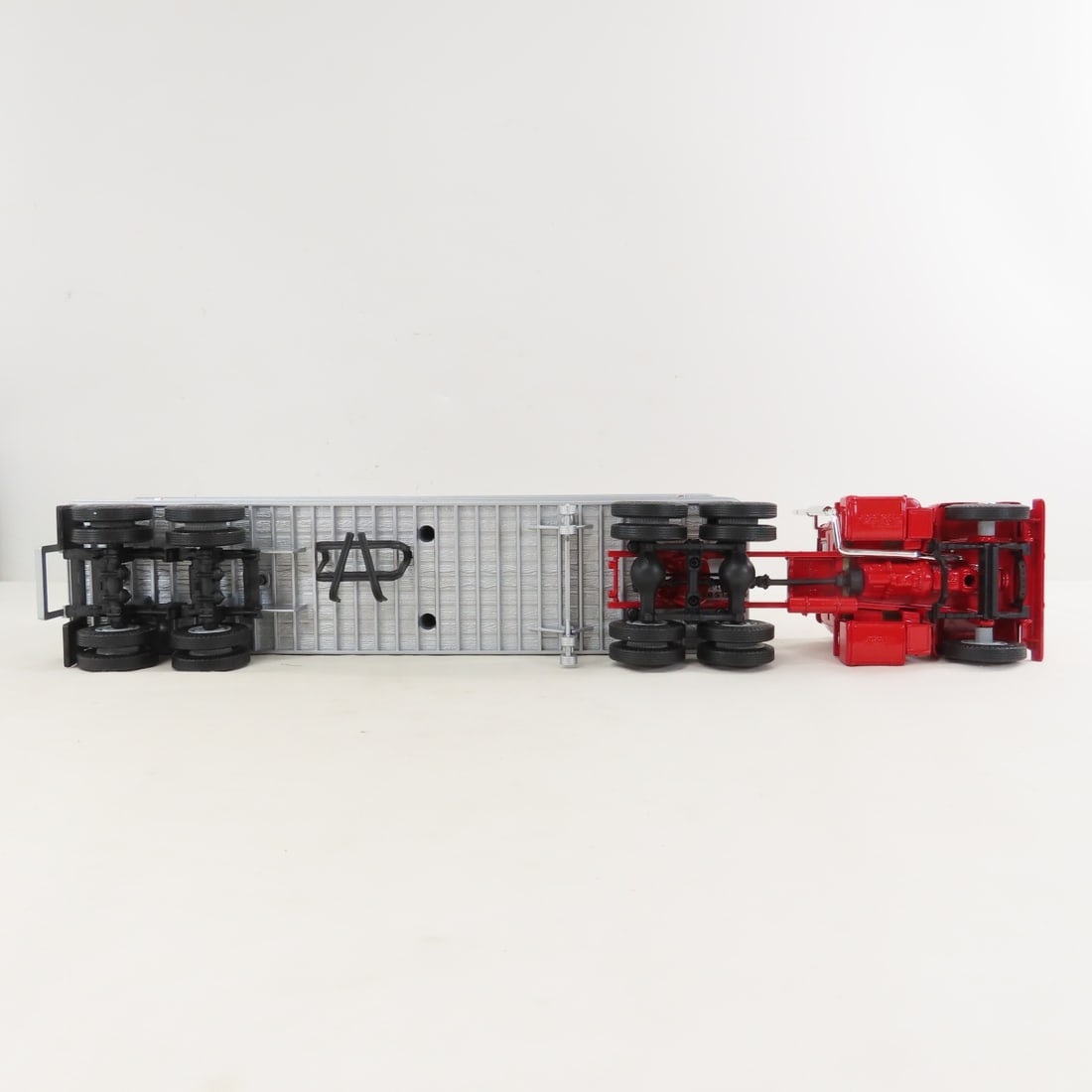 1st Gear 1:34 McLean Mack R-Model w/35' Trailer - 10
