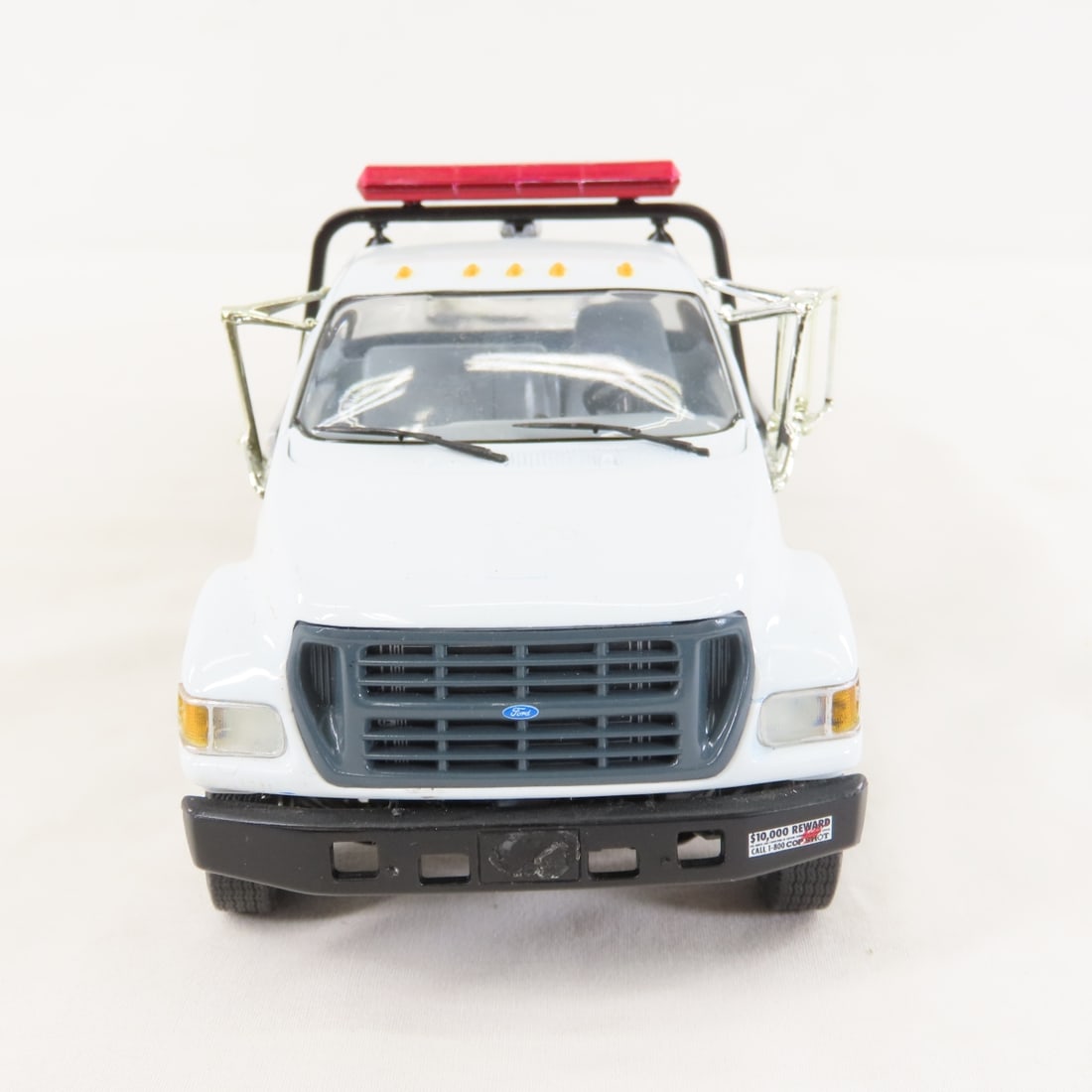 1st Gear 1:34 USPS Ford F650 w/Miller Towing Equip - 8