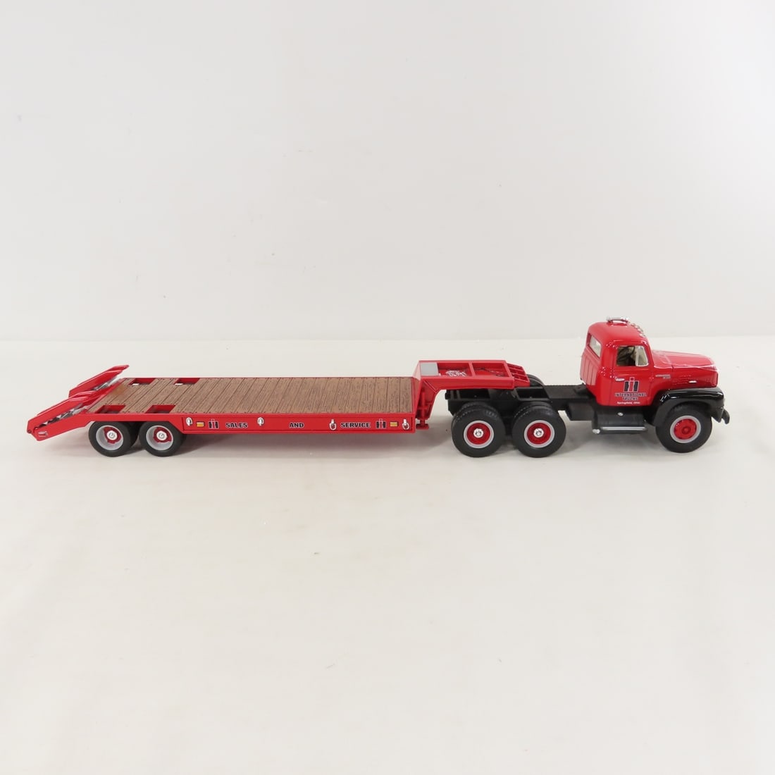 1st Gear 1959 International Tractor Lowboy Trailer - 6