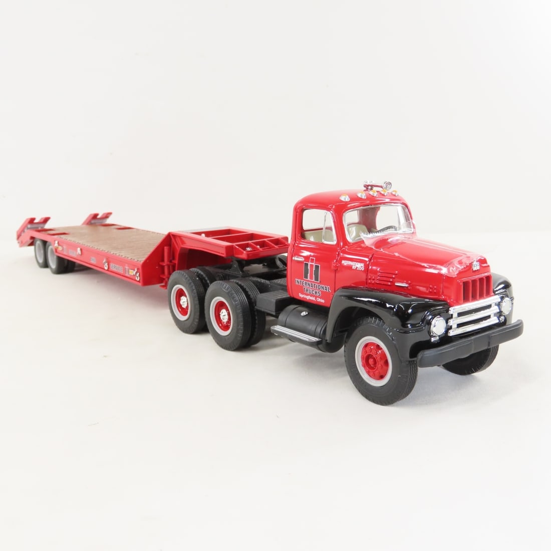 1st Gear 1959 International Tractor Lowboy Trailer - 7