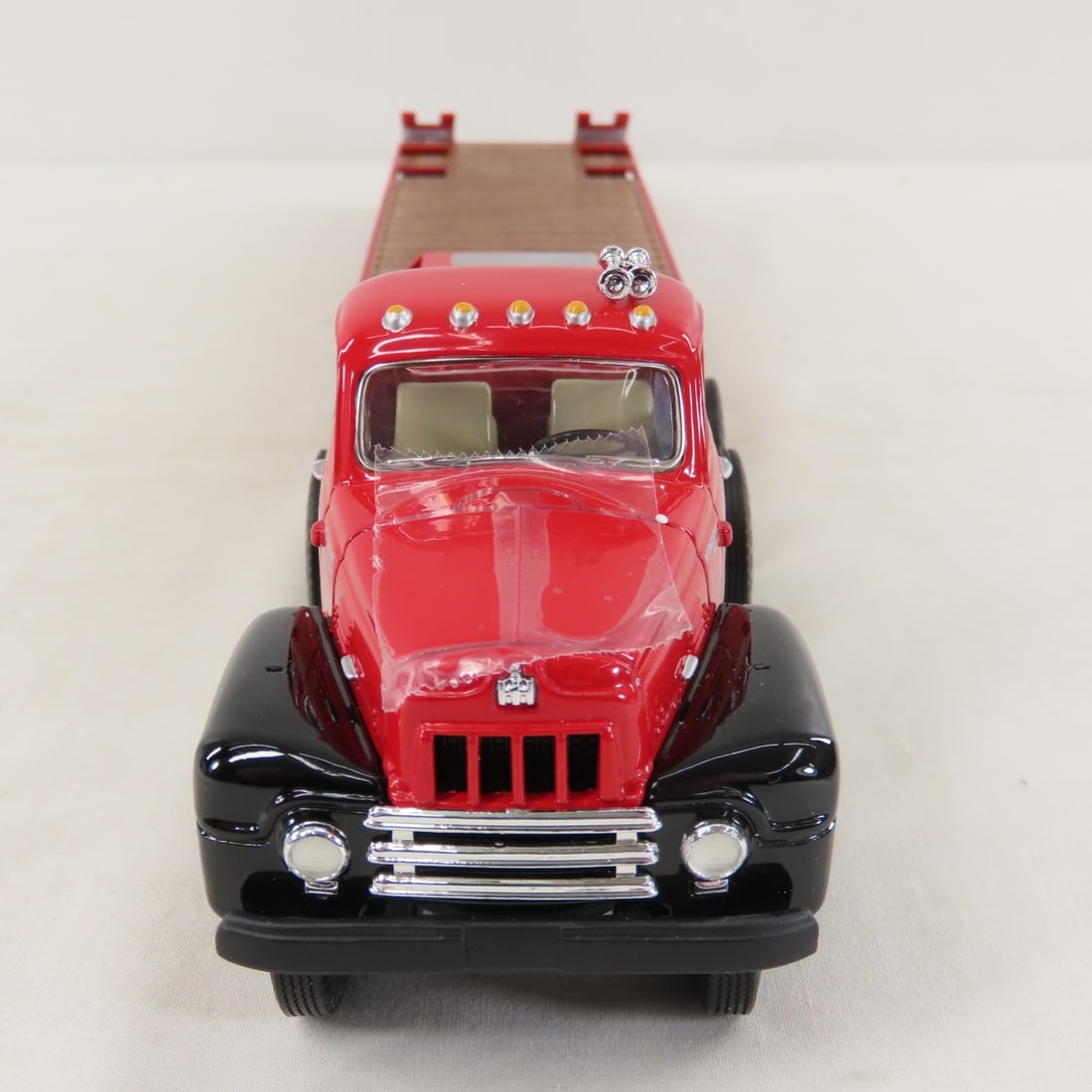 1st Gear 1959 International Tractor Lowboy Trailer - 8