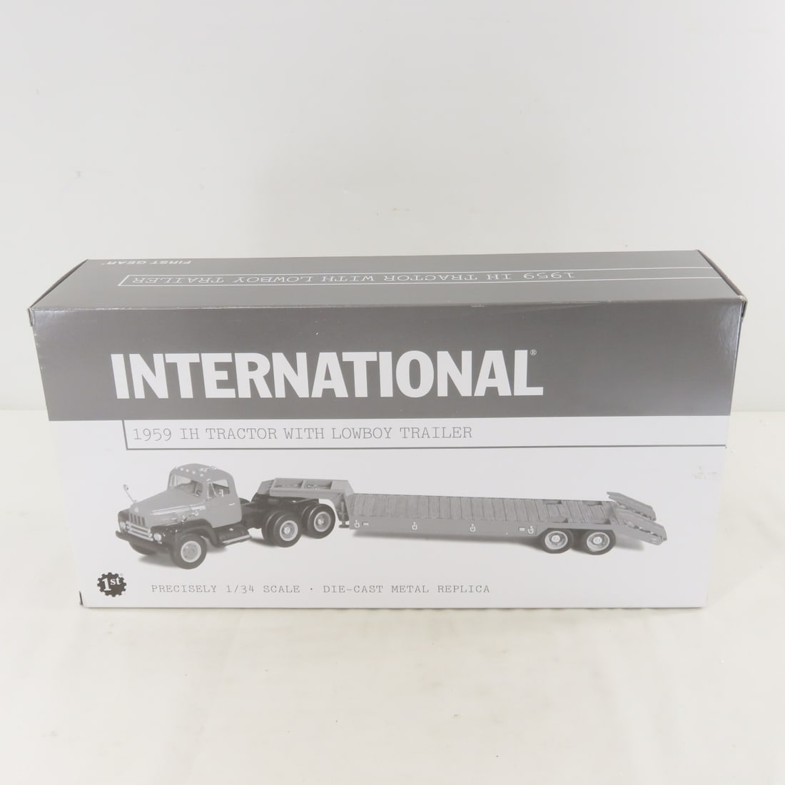 1st Gear 1959 International Tractor Lowboy Trailer - 13