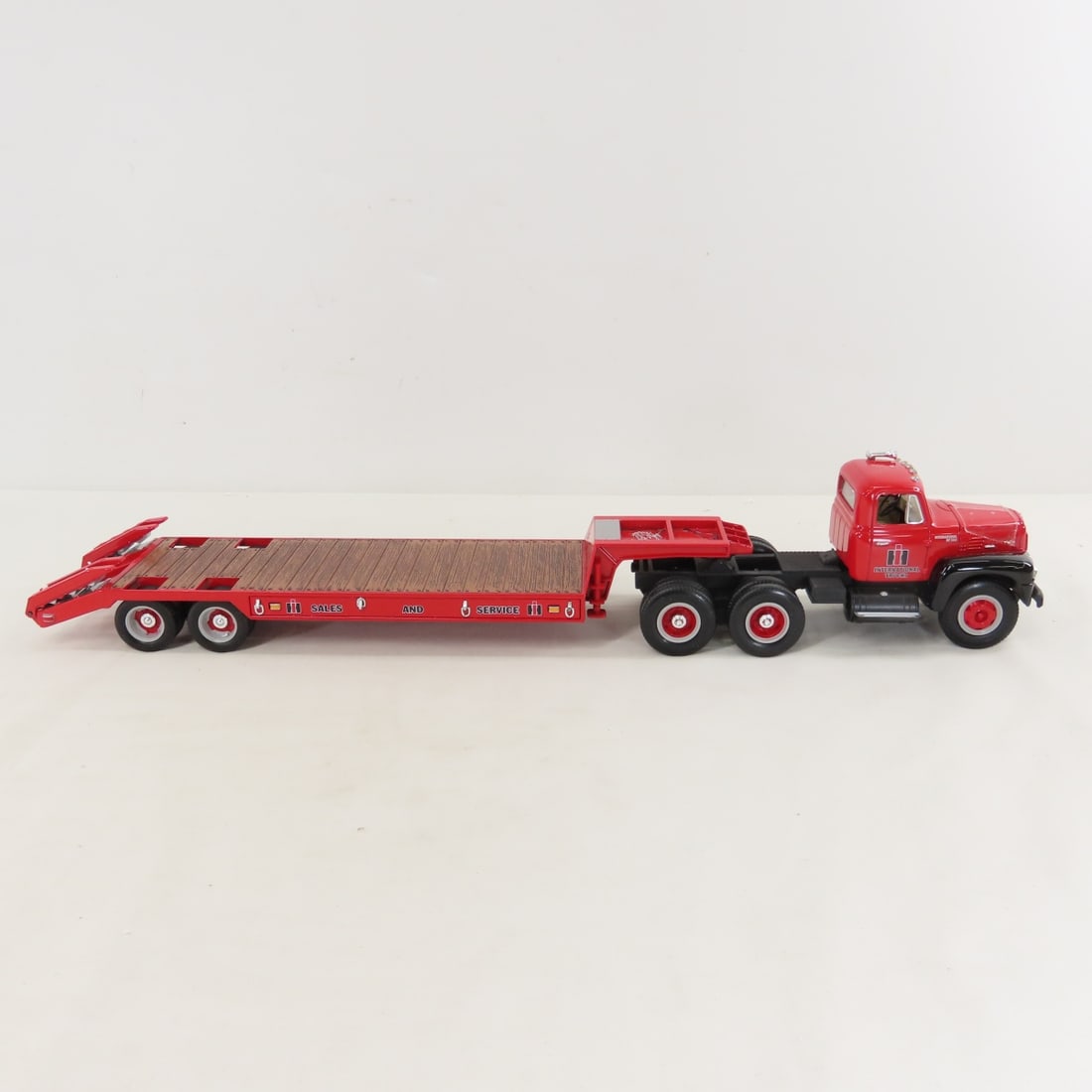 1st Gear 1959 International Tractor Lowboy Trailer - 6