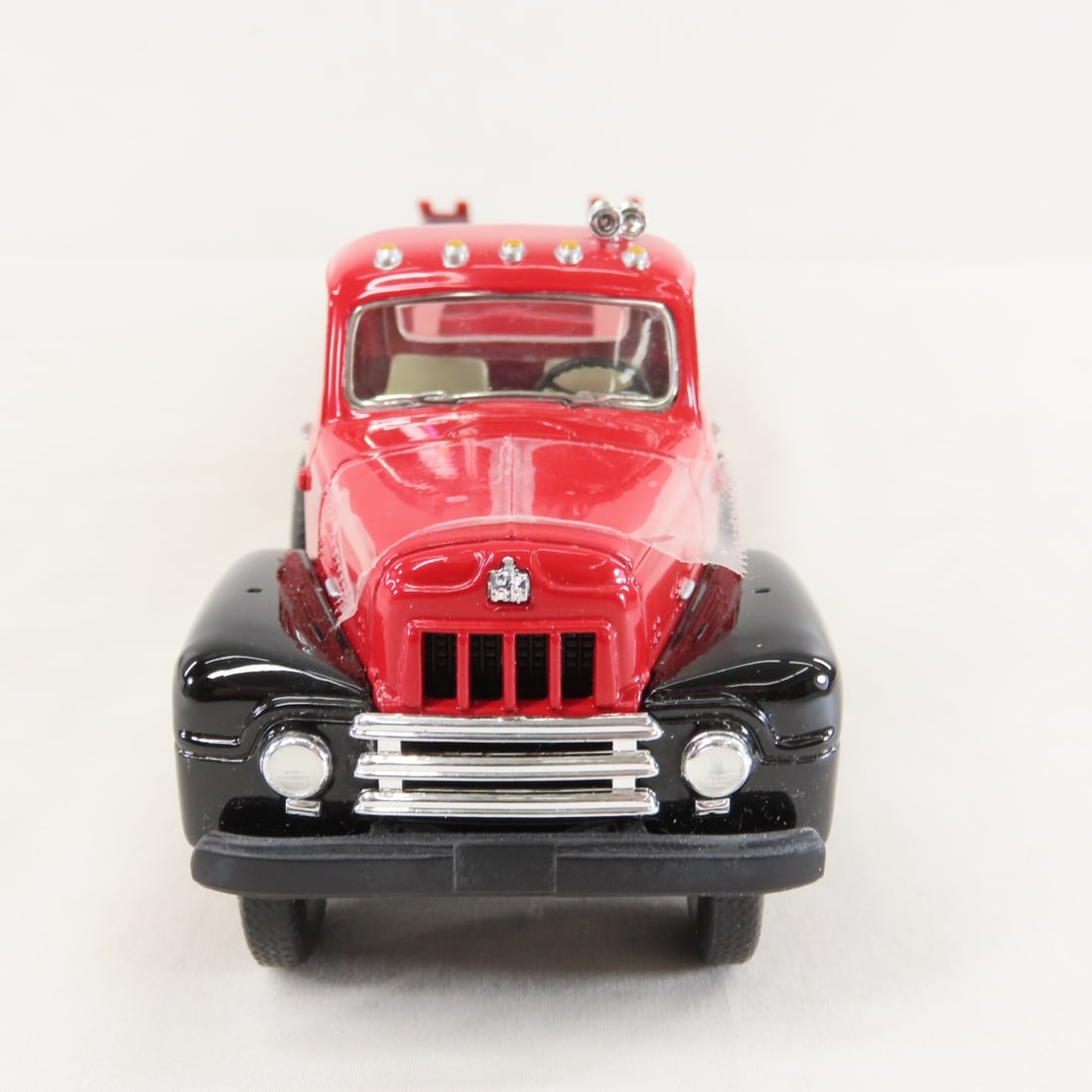 1st Gear 1959 International Tractor Lowboy Trailer - 8