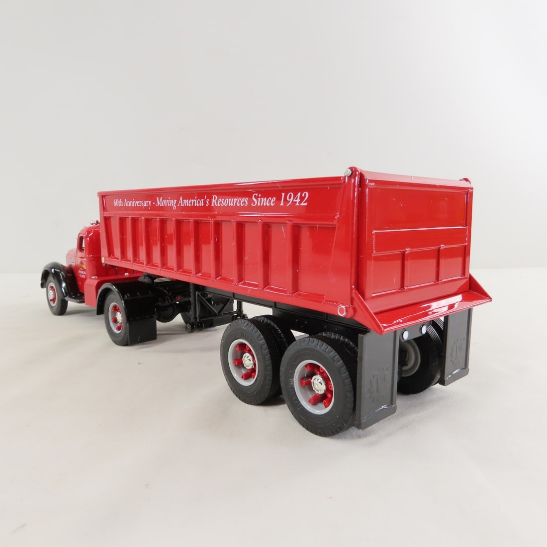 1st Gear 1:34 Marlin Ernst INTL KB10 Dump Trailer - 3