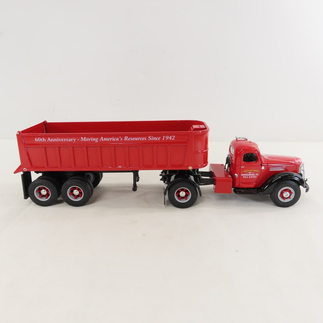 1st Gear 1:34 Marlin Ernst INTL KB10 Dump Trailer - 6