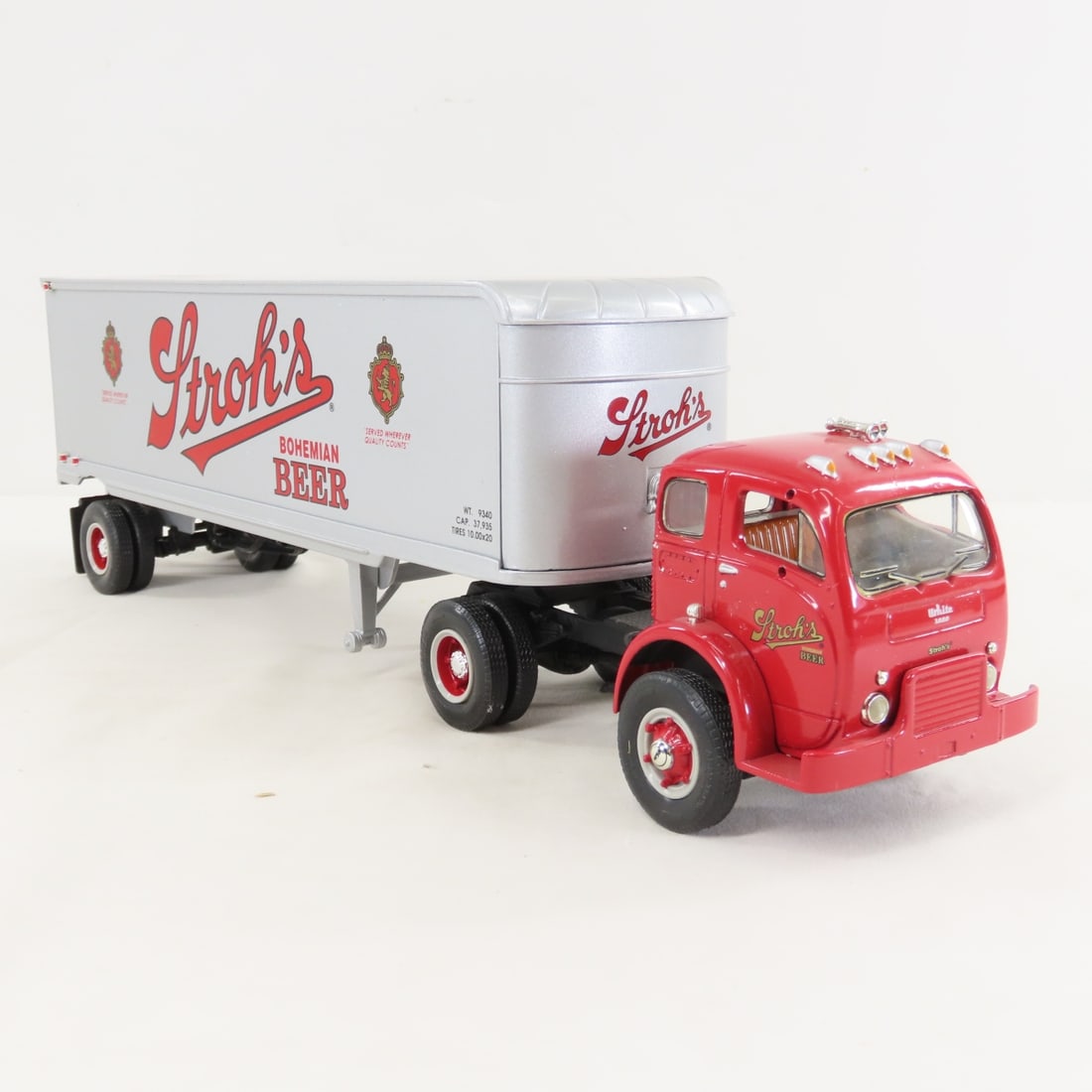1st Gear Stroh's Beer 1953 White 3000 Cab/Trailer - 7