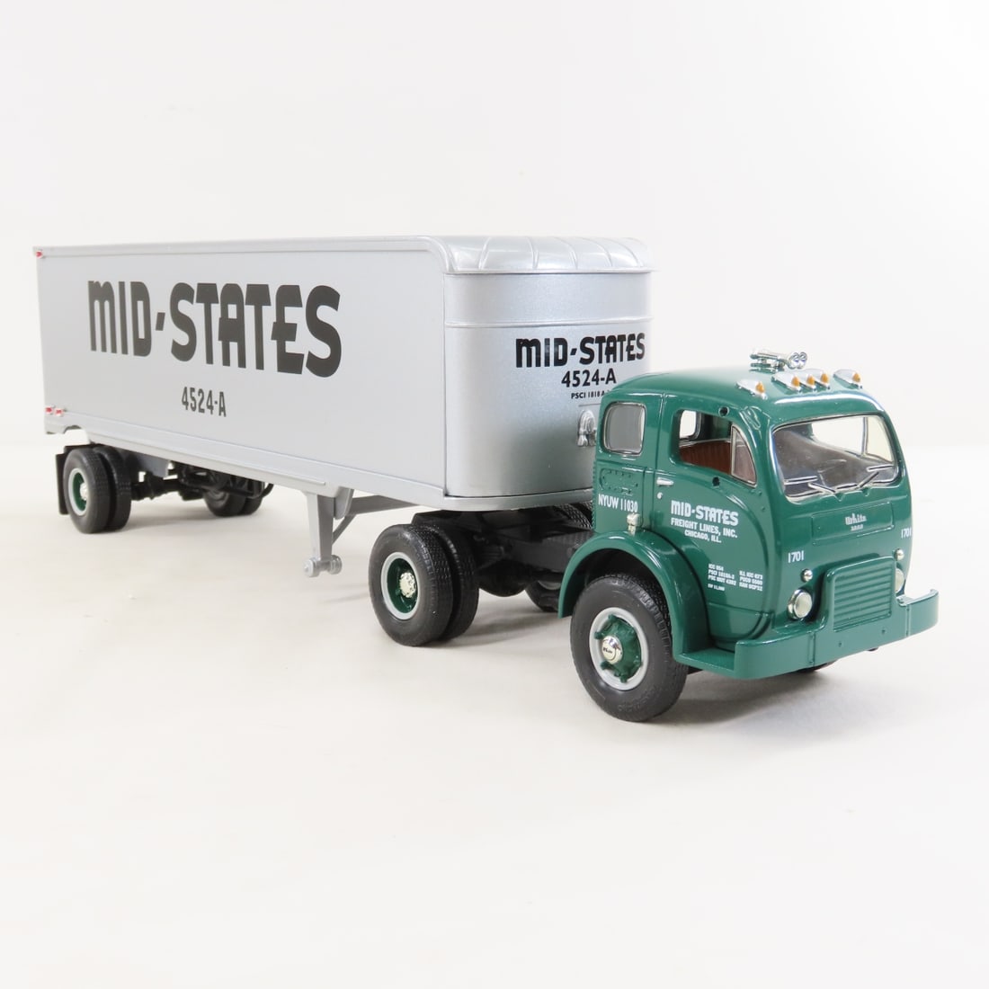 1st Gear Mid States 1953 White 3000 Cab & Trailer - 7